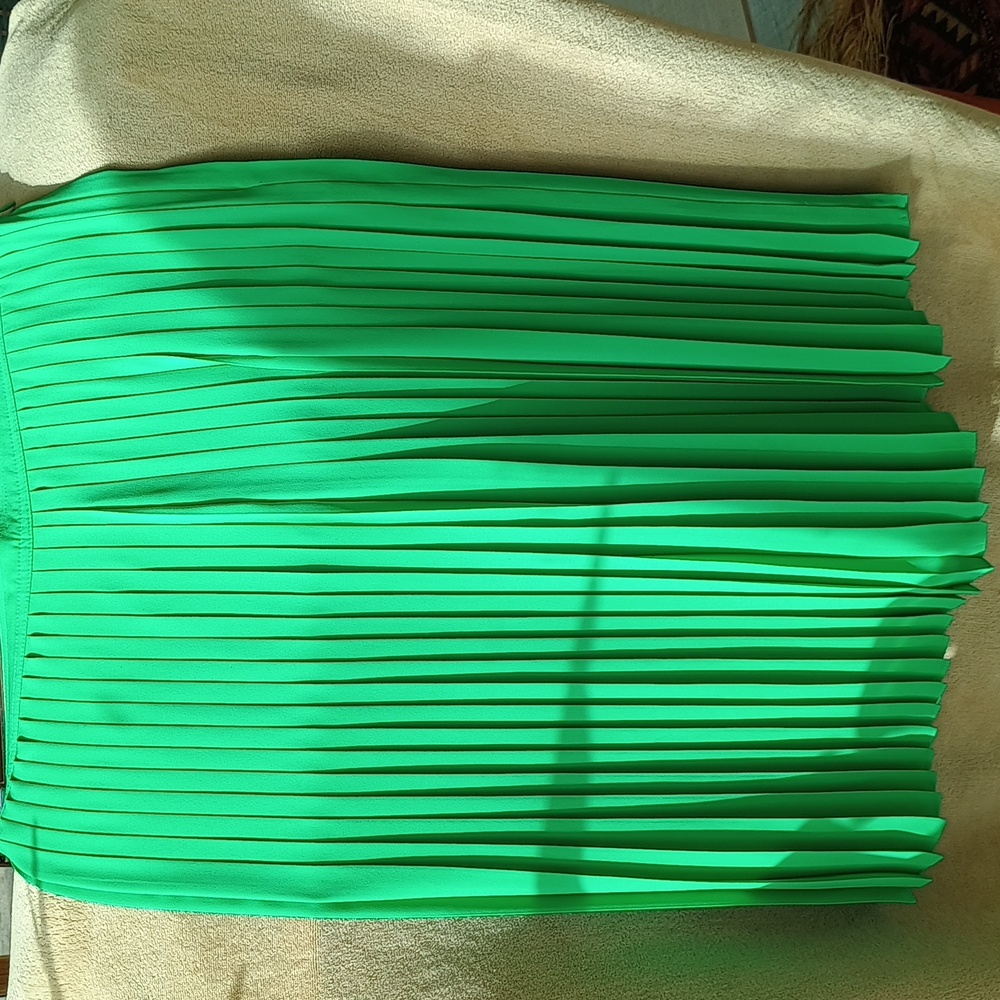 JCrew Pleated Kelly Green Midi Skirt, Size 8